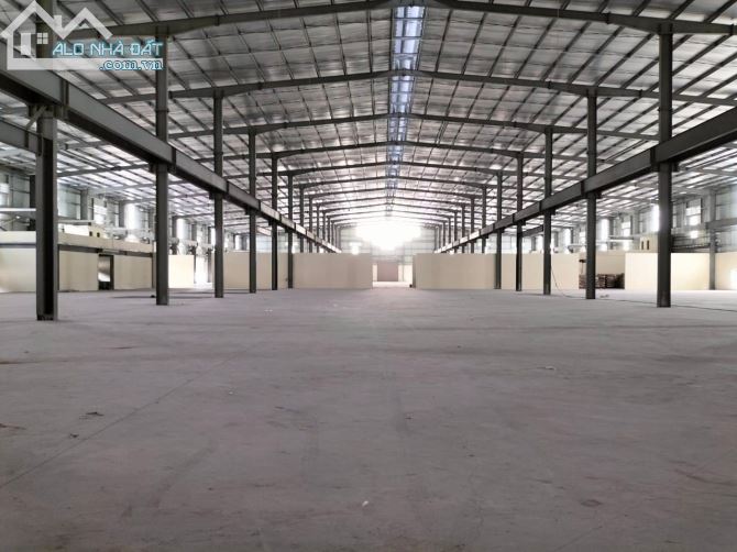 Cần cho thuê 5000m2 kho xưởng tiêu chuẩn tại KCN Quang Minh .