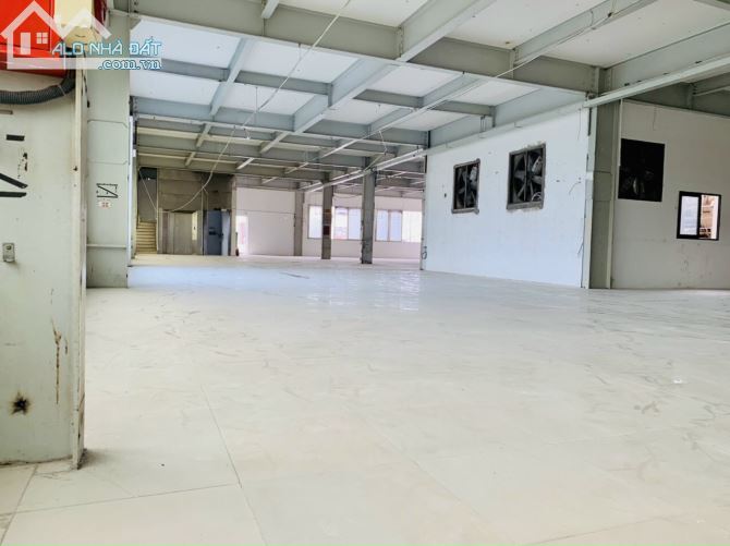 Cần cho thuê 1350m2 kho xưởng tại KCN Duyên Thái , Thường Tín trần bê tông cao 4m ,giá 65k