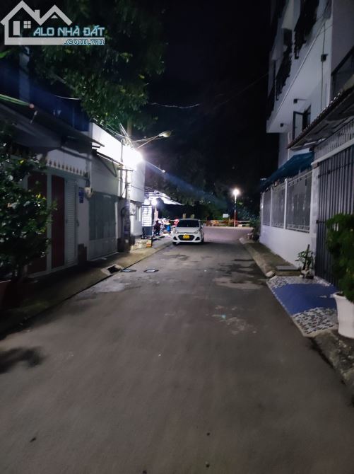 BÁN NHÀ ĐƯỜNG SỐ 51,GÒ VẤP.4 TẦNG.GIÁ 6,4 TỶ