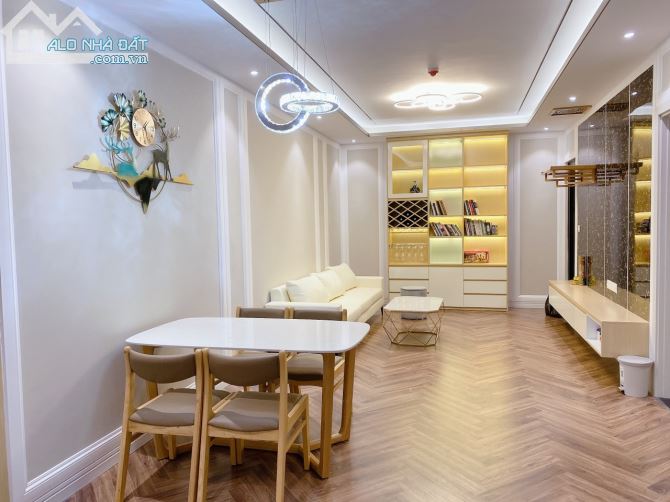 Cho thuê căn 3N full đồ King Palace (100 m2, đủ đồ đẹp xịn)