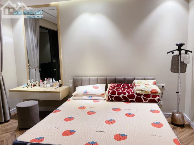 Cho thuê căn 3N full đồ King Palace (100 m2, đủ đồ đẹp xịn) - 2