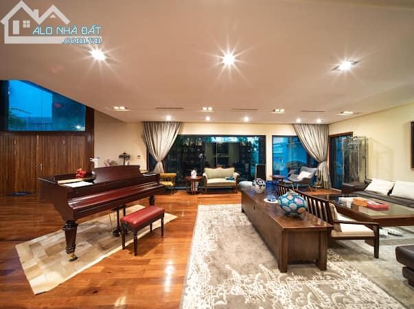 Bán nhà Mặt phố Trần Kim Xuyến - Cầu Giấy -Hà Nội 40.8 tỷ, Vỉa hè rộng, Kinh doanh sầm uất