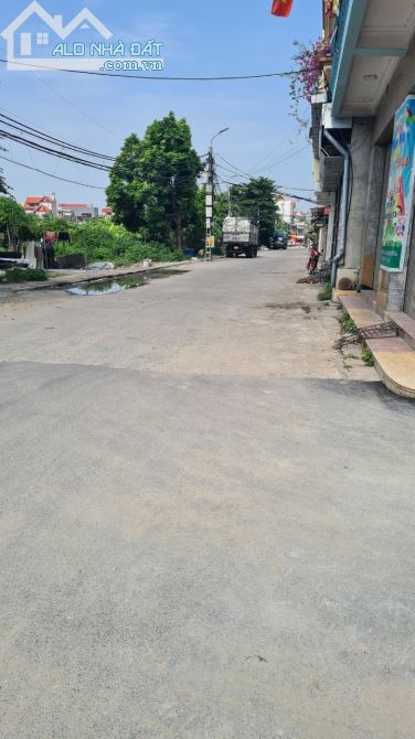 VÔ CÙNG CẦN BÁN ĐÂT TẶNG NHÀ 160M ,PHÙ KHÊ,ĐƯỜNG ÔTÔ TRÁNH CHỈ 1.8 TỶ.