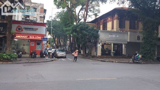Đỉnh Cao Phố Cổ - Siêu Hiếm Mặt Phố Nguyễn Khắc Cần. Diện tích 335m2 x 2 tầng, MT 13m.