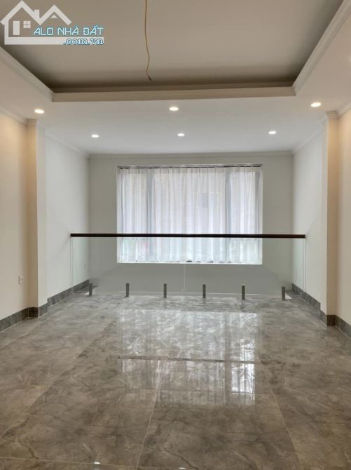 Bán nhà Ngọc Thụy 50m2 x 5 tầng x 4 ngủ, công năng đầy đủ, ngõ ô tô, lô góc 3 thoáng - 1