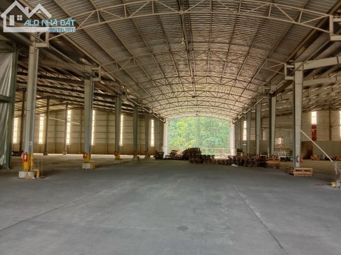 Cho thuê 5000m2 xưởng gần kcn phú thị - 2