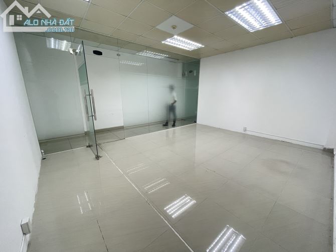 Cho thuê văn phòng, Đường Trường Chinh, 40m2 - 60m2 - 80m2 , Q. Tân Bình - 1