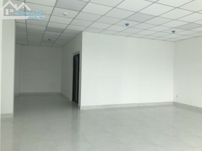 Bán tòa nhà MT đường Trương Định, Q3 DT 18x55. Giá 521 tỷ. Căn duy nhất dt khủng sót lại. - 1