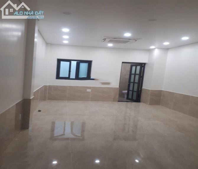 Nhà 2MT 1T2L Trường Sa đoạn 2 chiều gần cầu Lê Văn Sỹ - 1