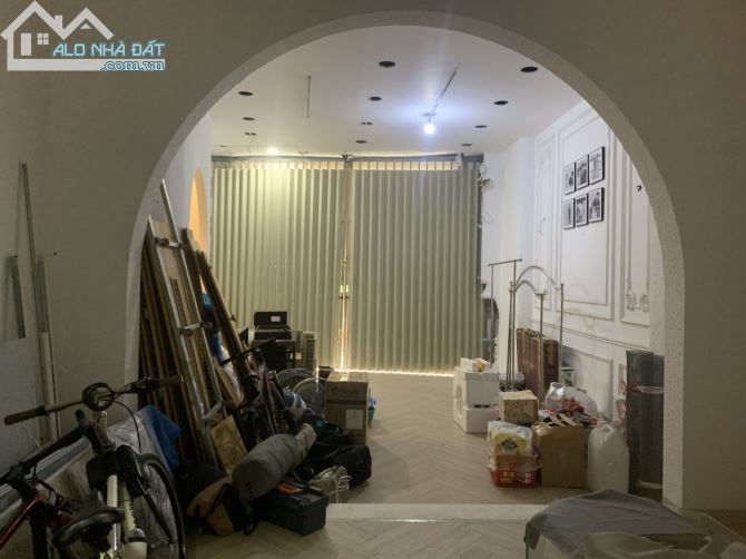 Bán gấp nhà Phan Châu Trinh, Hải Châu, 75m2, 2 tầng, giá 3,6 tỷ.