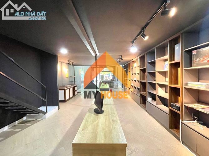 ⭐️Ố LÀ LÁ!Nhà phố đẹp như tranh vẽ ngay CHI CỤC THUẾ Quận 2 - 4