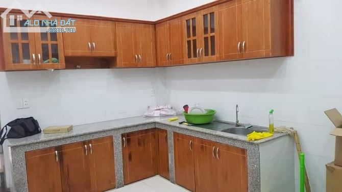 Nhà Mặt Tiền Đường Cách Mạng Tháng 8, Phường 10, Quận 3, 52m2. - 3