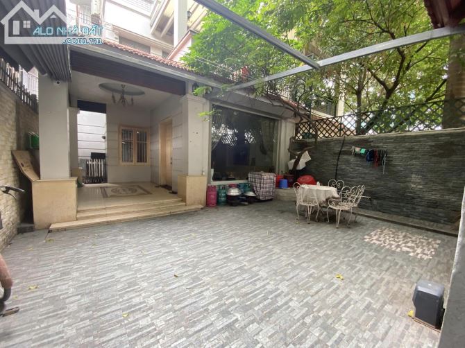 💥 Bán Biệt thự Sân vườn Làng Quốc tế Thăng Long, Cầu Giấy, 200m2 4T, MT 8m, Chỉ 54 Tỷ 💥
