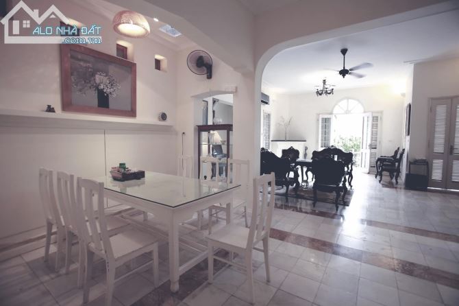 💥 Siêu VIP - Biệt thự Mặt phố Trương Công Giai, Cầu Giấy, 137m2 3T MT 10.5m, Chỉ 52.5 Tỷ - 1