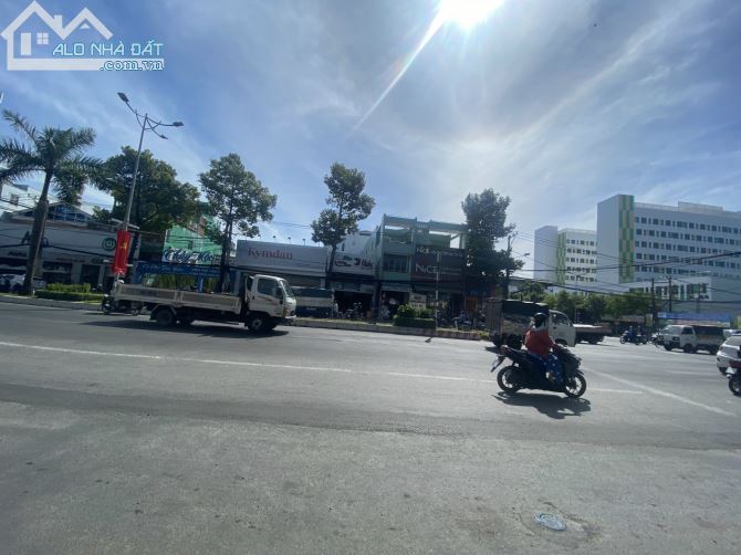 BÁN Nhà Mặt Tiền Đường 3 THÁNG 2 ĐỐI DIỆN ĐẠI HỌC CẦN THƠ - 3