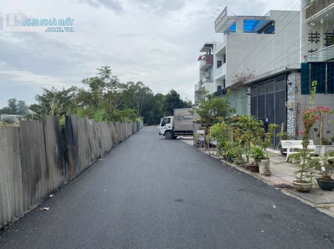 Bán đất mặt tiền hẻm 249 hoàng hữu nam .P tân phú . Q9( ngang 5) - 1