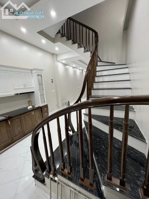 chủ cần tiền bán gấp nhà lô góc ngõ thông tô vĩnh diện thanh xuân 41m2 giá 7.3 tỷ . - 5