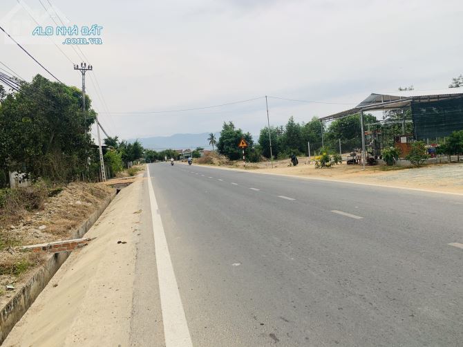 Bán đất Suối tiên diên khánh mặt tiền hương lộ 39 vị trí đẹp giá tốt công chứng trước tết