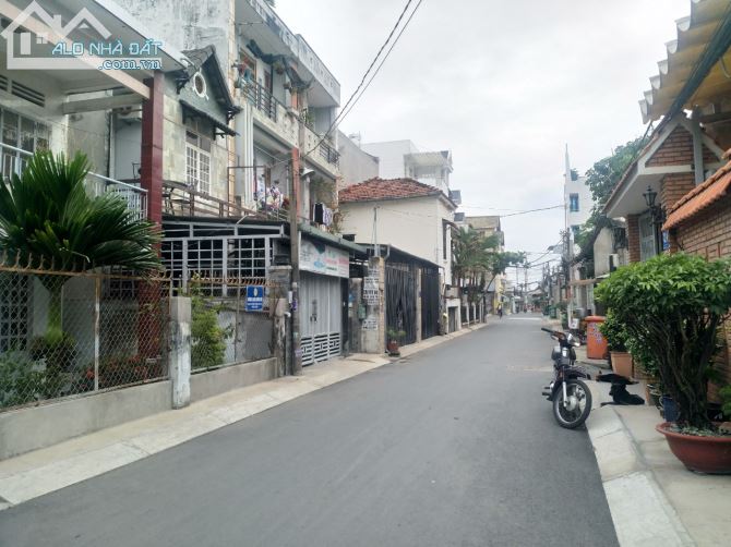 Đất 2 Mặt Tiền đường 15 giao Quốc Lộ 13 ngay UBND Hiệp Bình Phước, sổ hồng 111m2 - 1