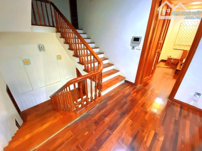 Bán Biệt Thự KĐT Mỹ Đình 1, 200m2, 4 tầng, mt 10m, giá 41.5 tỷ - 1
