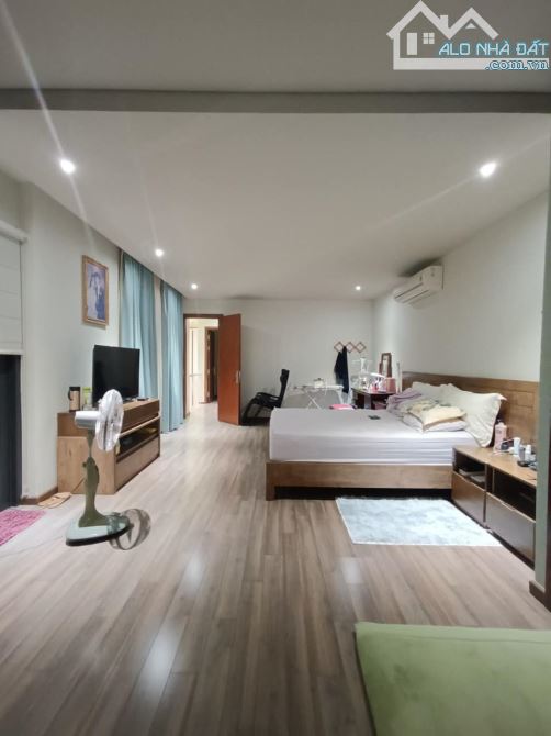 Siêu biệt thự full nội thất cao cấp có hồ bơi khu Làng Châu Âu Euro village 1 - 1