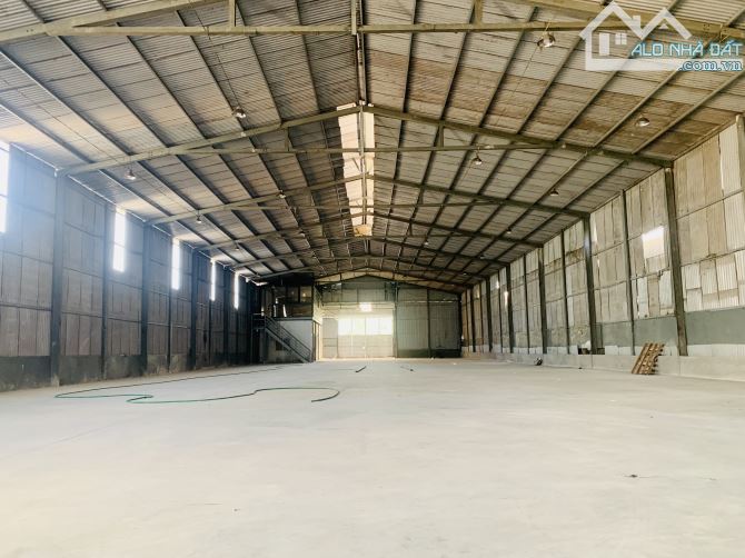 Cho thuê 1.130 và 1.300m2 cụm cn An Khánh - 3
