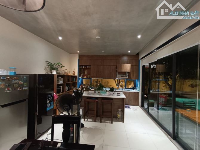 Siêu biệt thự full nội thất cao cấp có hồ bơi khu Làng Châu Âu Euro village 1 - 3