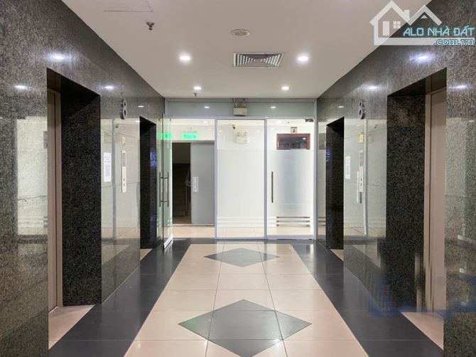 Cho thuê văn phòng tại tòa Việt Tower số 1 Thái Hà, Đống Đa; 260m2; giá cực rẻ - 5