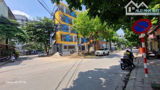 6.x Tỷ. 52M An Dương Vương, Nhà đẹp Ngõ Thông, Ba Gác tránh Xe Máy, 3T, MT 4m, Sổ Nở Hậu