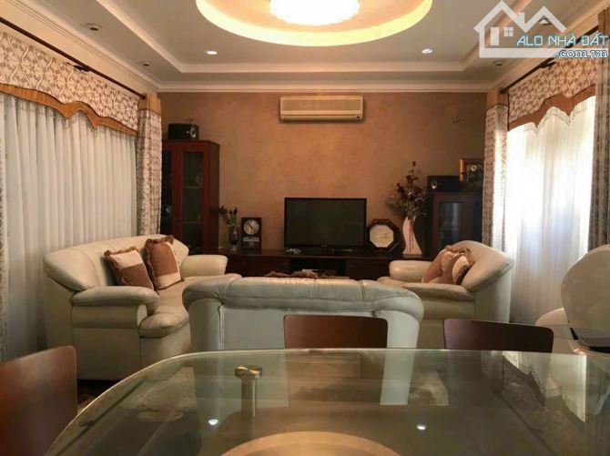 biệt thự khu 43D đường Hồ Văn Huê, DT 7.1x16, 5 tầng, giá 32 tỷ - 1