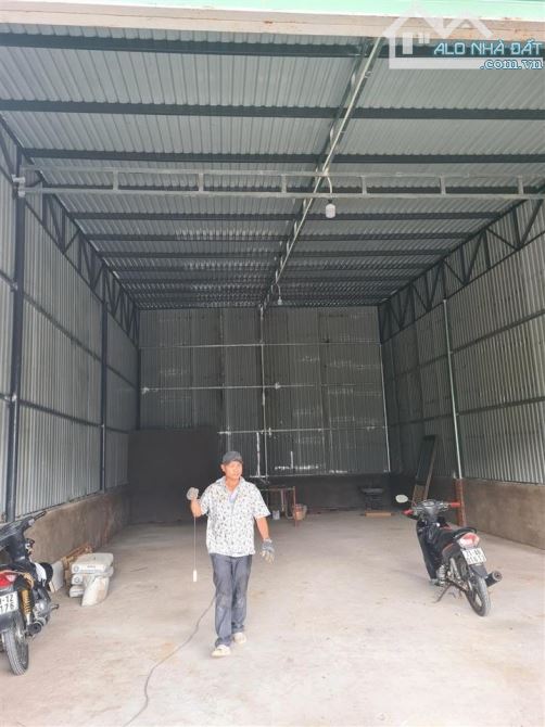 Bán gấp nhà kho 146m2 Tân Thông Hội Củ Chi, Giá 600 Triệu. SHR. - 2