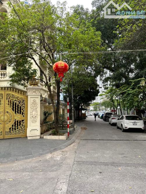 Bán nhà biệt thự phân lô, lô góc, vỉa hè, ô tô Lưu Hữu Phước, Từ Liêm 151m 5 tầng 40 tỷ - 1