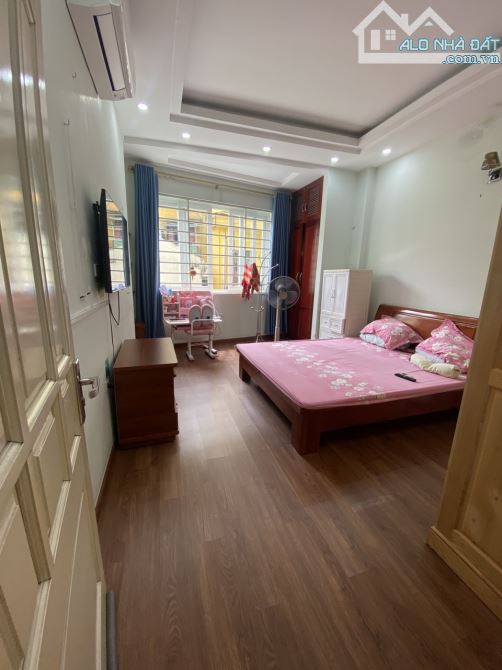 Chính Chủ Cô Hương bán nhà Tạ Quang Bửu ô tô tránh, vỉa hè rộng diện tích 120m2 nhỉnh 16tỷ - 2