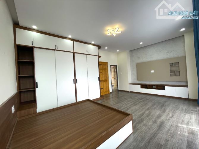 🏆   Bán Villa mới 100% diện tích 200m đường Nguyễn Hữu Cầu giá 11 tỷ - 9