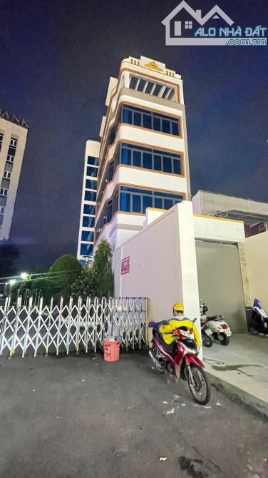 Cần bán nhà (322m2 ) mặt tiền đường kha vạn cân ,p. Linh Tây ,tp . Thủ Đức . —130 tr/m2