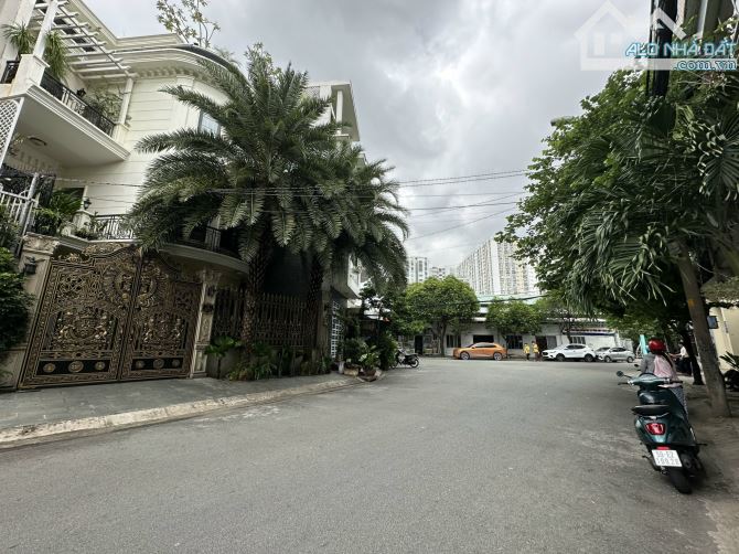 Chính chủ bán gấp Biệt thự nội khu xe tải quay đầu 23 tỷ hạ còn 20,5T