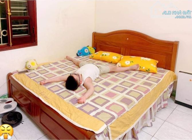 Bán Nhà Dương Văn Bé 45m2, MT 4m. Lô Góc Oto Đỗ Cửa 5.25 Tỷ