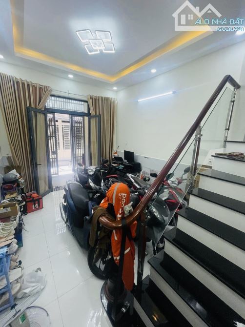Chính chủ b.a.n nhà khu P/lô,Lâm Văn Bền Q7, nội thất VIP, (3.65 x 14m) 3pn 3wc nhỉnh 3 tỷ - 2