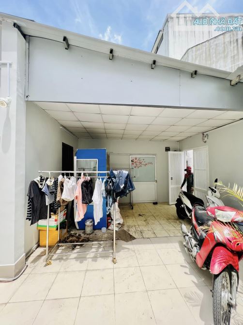 Siêu rẻ, Quận 10, diện tích khủng 182m2, giá siêu mềm 90 triệu/m2