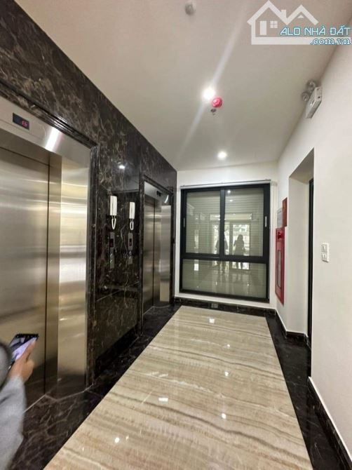 Bán toà nhà một mặt phố, một mặt ngõ Nguyễn Khang Cầu Giấy 191m 9 tầng MT 10m 130 tỷ - 2