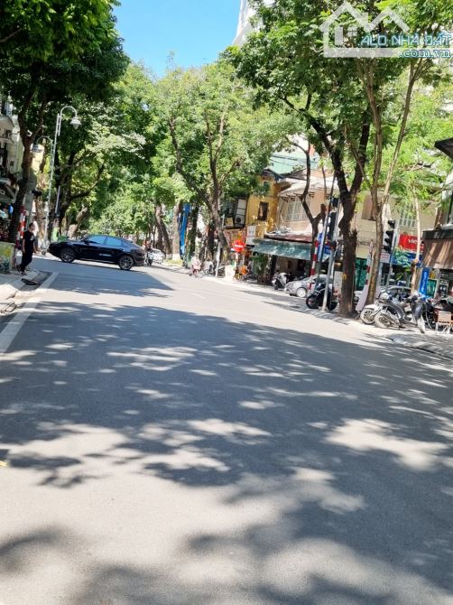 MẶT PHỐ BÀ TRIỆU - QUẬN HOÀN KIẾM - KD VÔ ĐỊCH - LÔ GÓC - 45M2X4T - MT 4.3M - SĐCC - 1 SỔ - 3