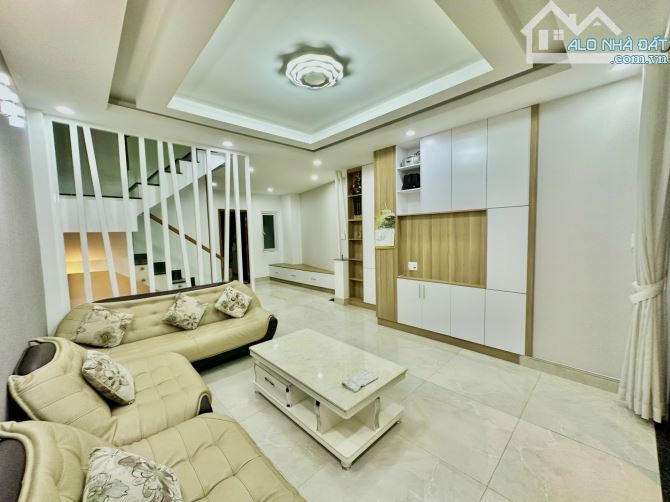 Siêu hiếm! MTKD Hoàng Sa, Quận 3 - 6*18 - 5 tầng - Bán gấp 21 tỷ! - 5
