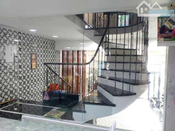 Bán villa 170m2 8x21 Nguyễn Văn Linh 11 phòng chỉ 11 tỷ 900 VND mặt tiền cực đẹp - 5