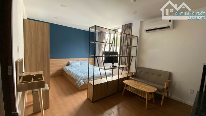 hộ Studio Vách ngăn, cửa sổ lớn, xa bếp gần vòng xoay dân chủ, chợ Tân Định