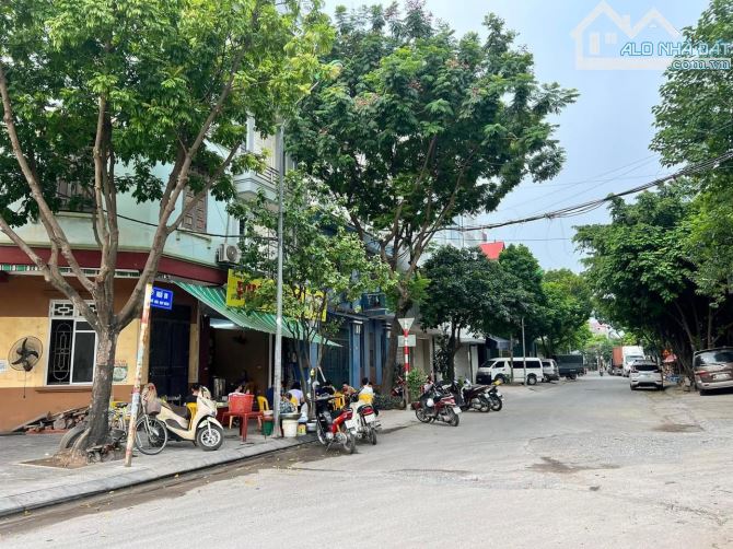 Bán nhà Bùi Huy Bích, 60m2 x 5 tầng mặt tiền 4m, vỉa hè ô tô tránh, kinh doanh,15.8 tỷ