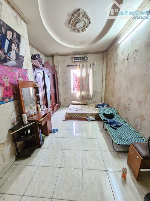 Nhà mặt tiền kinh doanh ngay ngã tư Đồi Mồi, gần chợ Xóm Vắng, 670 Dĩ An - 9