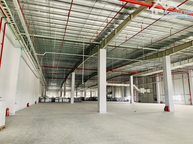 Cần cho thuê 5000m2 nhà xưởng xây mới phù hợp làm may mặc - 1