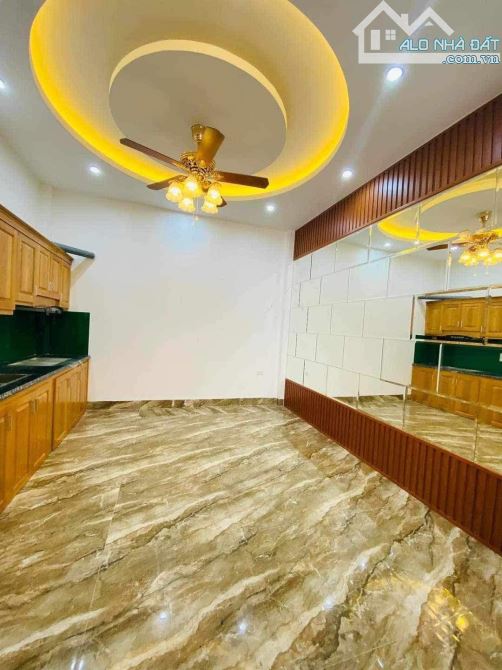 Mặt phố Sở Thượng, Yên Sở, ô tô, kinh doanh, 52m2, 7 tầng, thang máy, 11 tỷ có thương lươ - 2