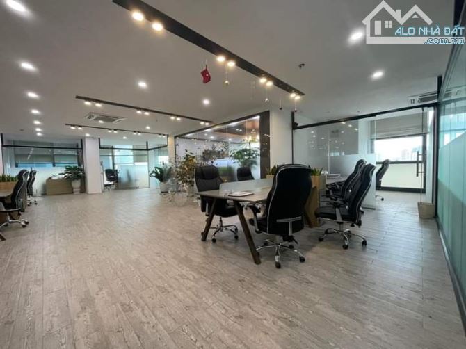 Cho thuê văn phòng Epic Tower 19 Duy Tân, DT 100m2, 200m2, 1000m2 giá ưu đãi nhất thị trườ - 4