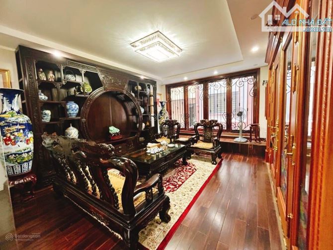 Biệt thự đơn lập VIP HIẾM TRUNG HOÀ, NHÂN CHÍNH 195m2 Mt14m YÊN TĨNH DÂN TRÍ CAO